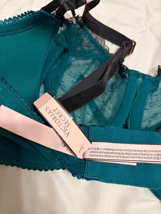 Victoria's Secret Teal Mesh Underwire Bra with Black Lace - Picture 6 of 7